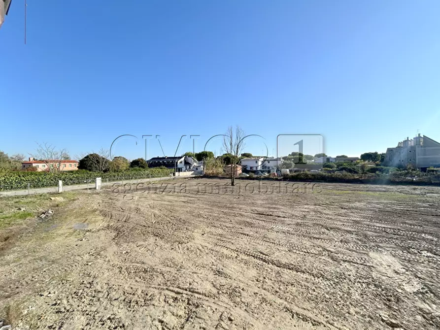 Immagine 11 di Villa in vendita  in Via Malamocco 76 a Venezia