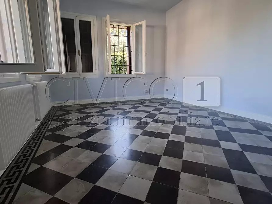 Immagine 14 di Villa in vendita  in Viale Scalabrini a Bassano Del Grappa