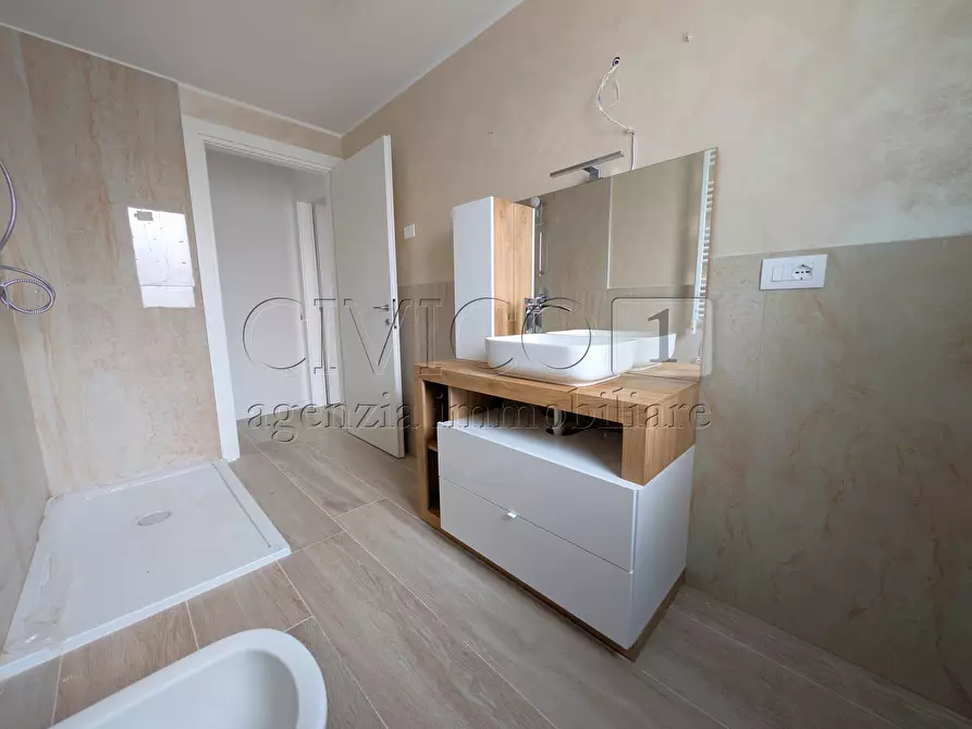 Immagine 10 di Appartamento in vendita  in Via Secula a Longare