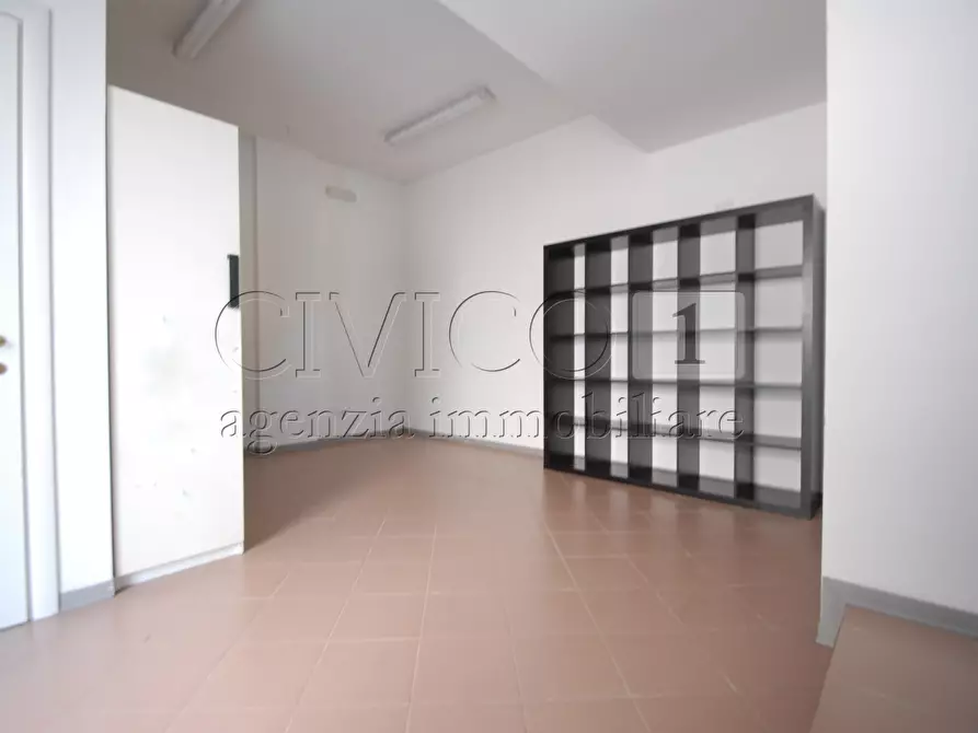 Immagine 8 di Locale commerciale in affitto  in via Chiesanuova a Padova