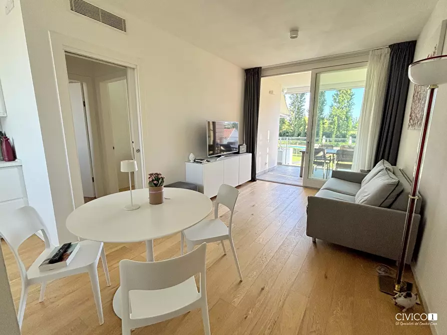 Immagine 5 di Casa semindipendente in vendita  in Via Ivone Grassetto a Jesolo