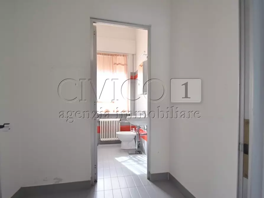 Immagine 7 di Attività commerciale in affitto  in Via Italia Unita 1 a Torri Di Quartesolo