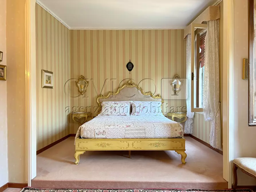 Immagine 7 di Appartamento in vendita  in Sotoportego Widmann a Venezia