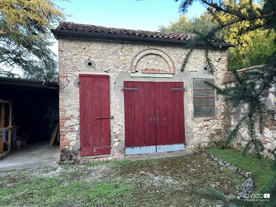 Immagine 1 di Villa in vendita  in Via Garibaldi 37 a Noventa Vicentina