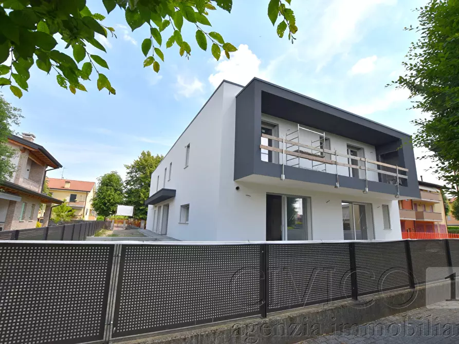 Immagine 9 di Casa trifamiliare in vendita  in Via de' Menabuoi a Curtarolo