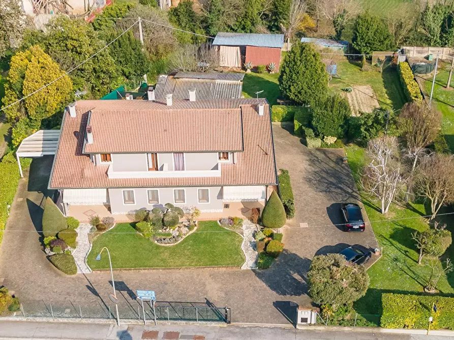 Immagine 28 di Casa bifamiliare in vendita  in Via Ponte 88 a Barbarano Mossano