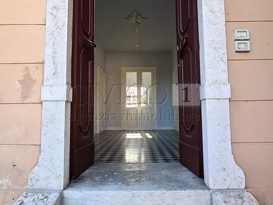 Immagine 10 di Villa in vendita  in Viale Scalabrini a Bassano Del Grappa