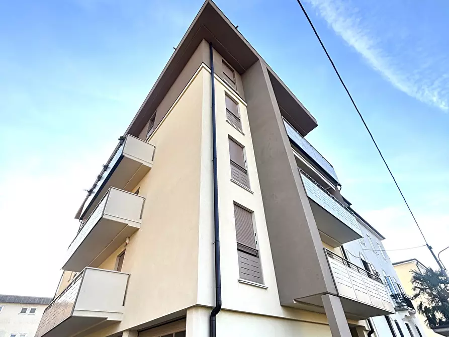 Immagine 33 di Appartamento in vendita  in Via Domenico Meschinelli 71 a Vicenza