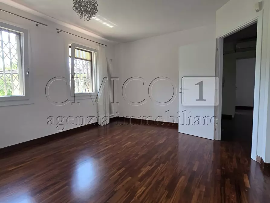 Immagine 17 di Casa bifamiliare in vendita  in via dei Fanti 164 a Torri Di Quartesolo