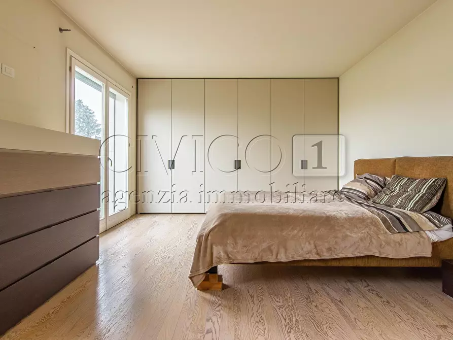 Immagine 42 di Casa bifamiliare in vendita  a Vicenza