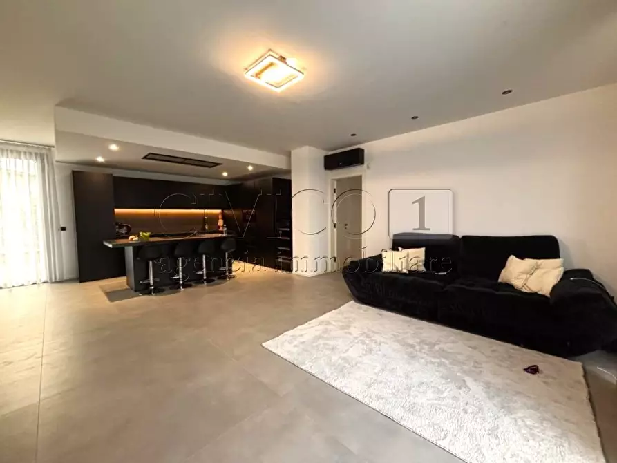 Immagine 7 di Villa in vendita  in Via Chiesa Nuova a Longare