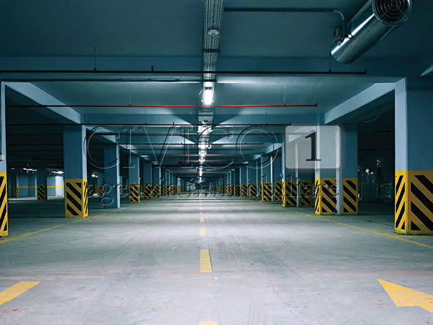 Immagine 3 di Garage in affitto  in Via Roma a Campodoro