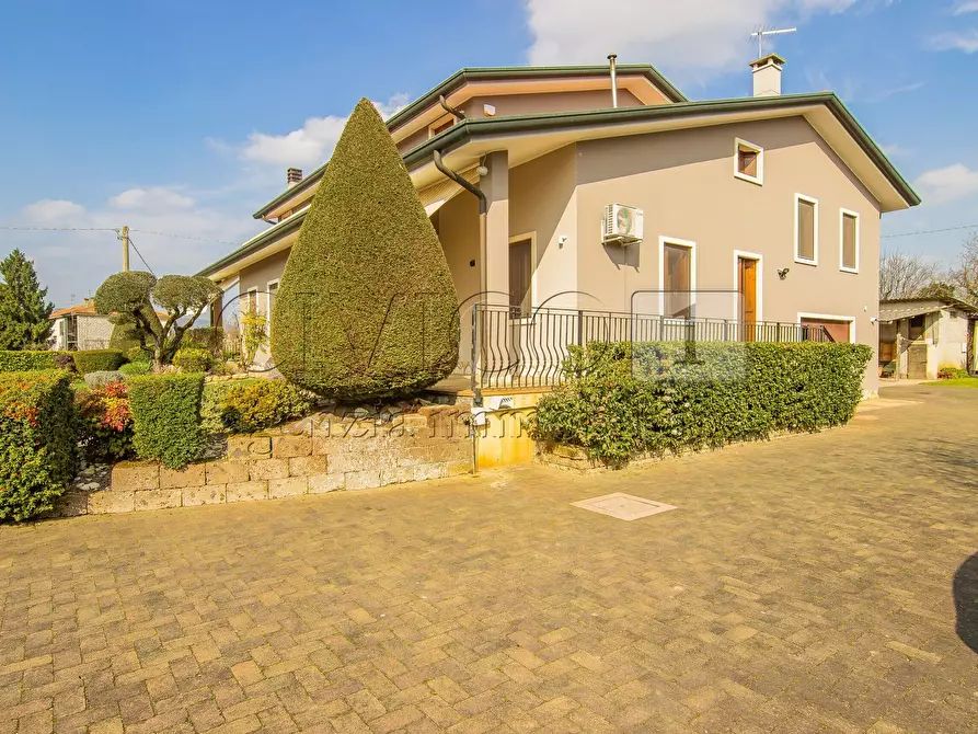 Immagine 2 di Casa bifamiliare in vendita  in Via Ponte 88 a Barbarano Mossano