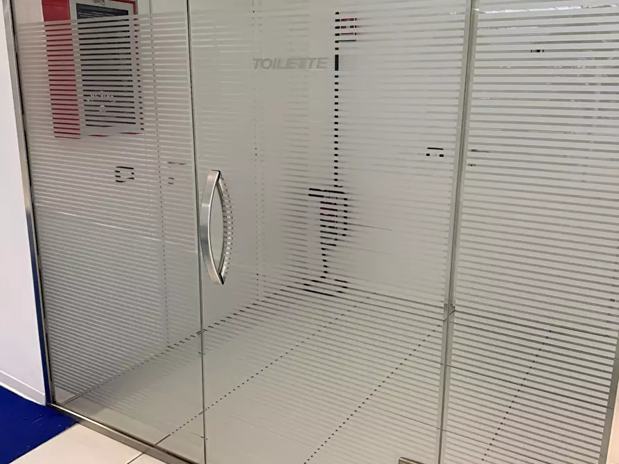 Immagine 14 di Ufficio in affitto  in Via Sempione 30 a Vergiate