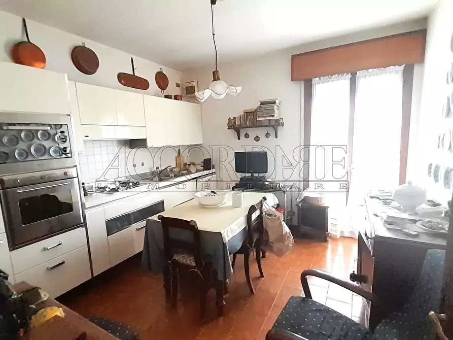 Immagine 1 di Quadrilocale in vendita  a Campodoro