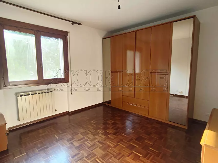 Immagine 9 di Trilocale in vendita  a Rubano