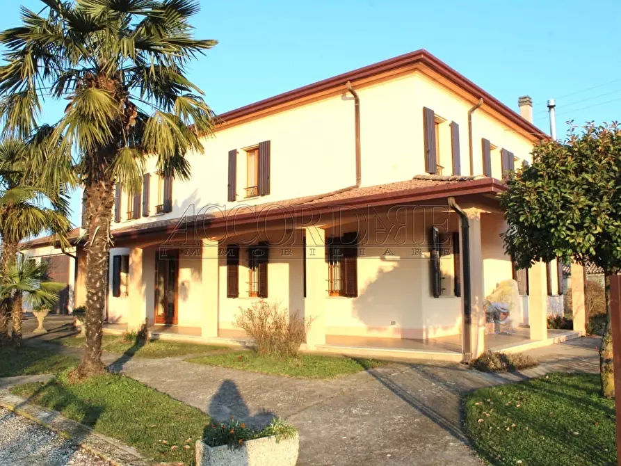 Immagine 2 di Rustico / casale in vendita  in Via Croce 796 a Salara