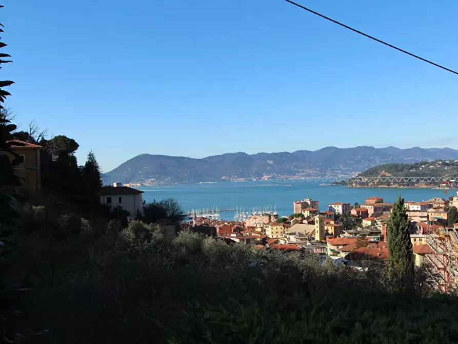 Immagine 38 di Appartamento in vendita  in Via Carbognano 3 ° Traversa a Lerici