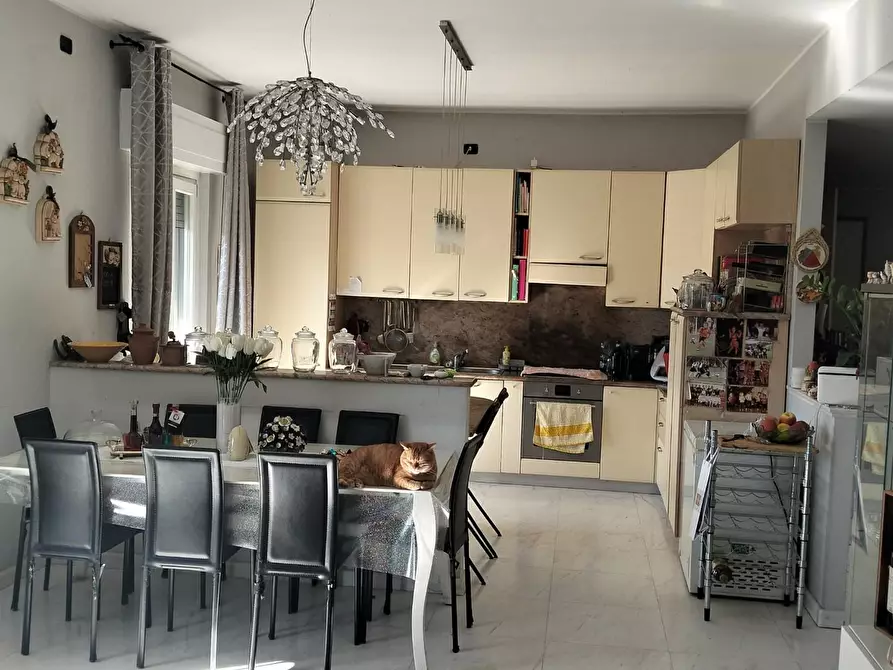 Immagine 2 di Appartamento in vendita  in Strada Statale 1 101 a Castelnuovo Magra