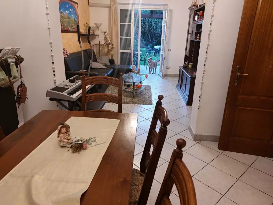 Immagine 7 di Casa semindipendente in vendita  in Via Cavour 15 a Carrara