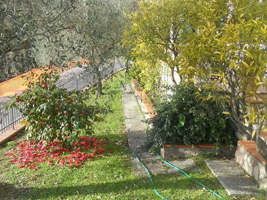 Immagine 32 di Villa in vendita  in Via dei Pini 40 a Castelnuovo Magra