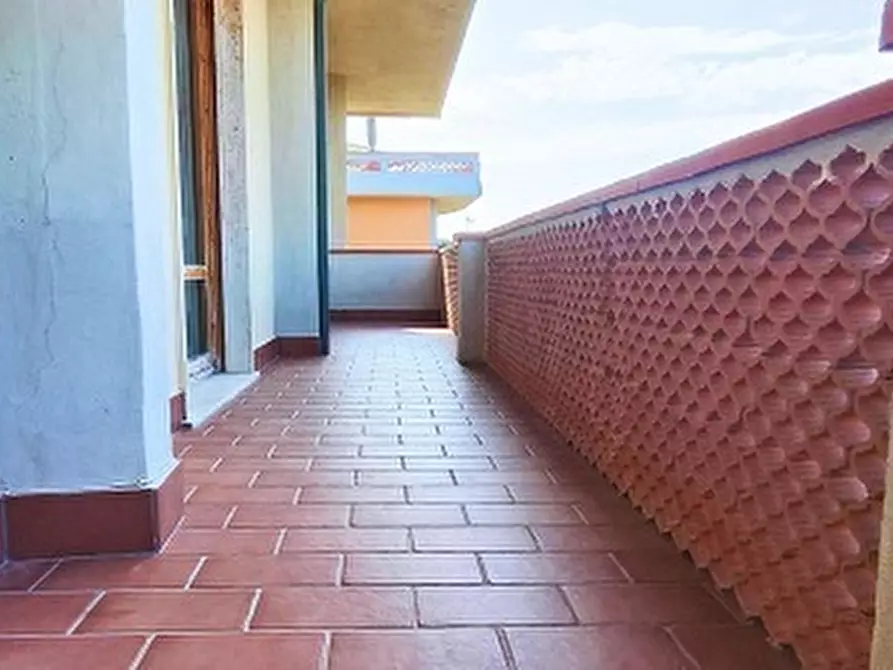 Immagine 10 di Quadrilocale in vendita  in Viale Giovanni da Verrazzano 1 a Carrara