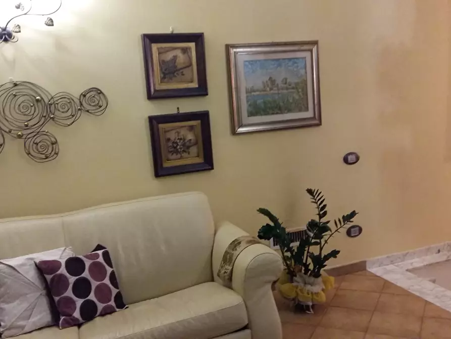 Immagine 9 di Casa semindipendente in vendita  in CORSO 40 a Ortonovo