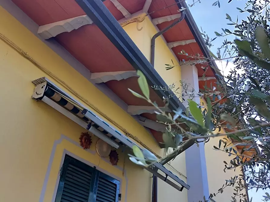 Immagine 16 di Casa semindipendente in vendita  in CORSO 40 a Ortonovo