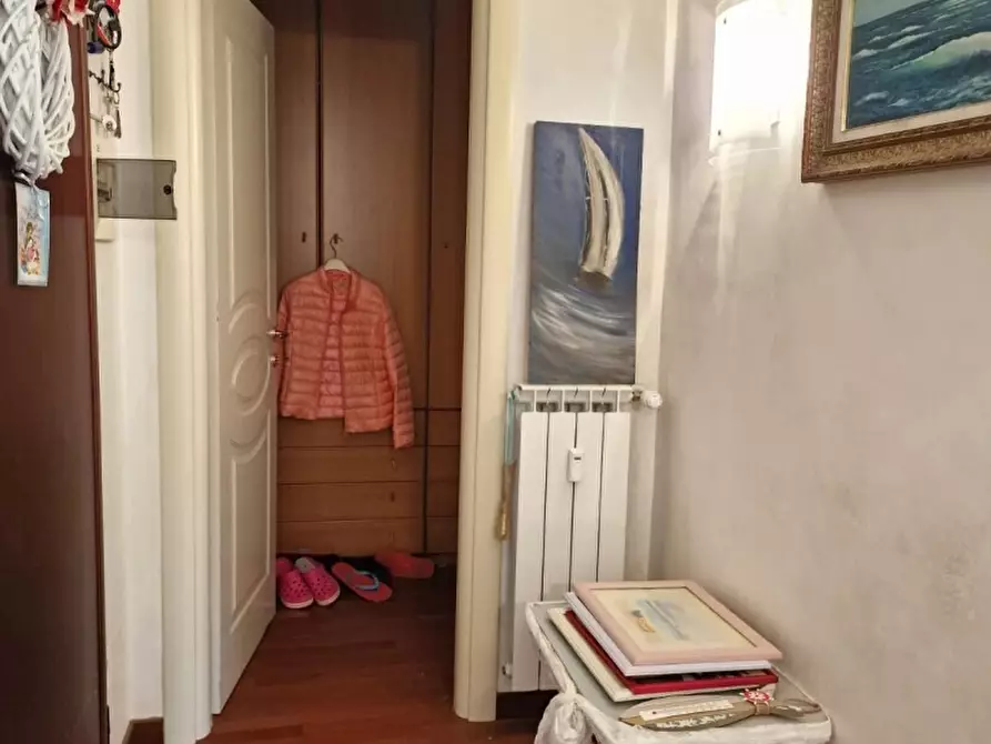 Immagine 17 di Appartamento in vendita  in Piazza Giuseppe Mazzini a Viareggio