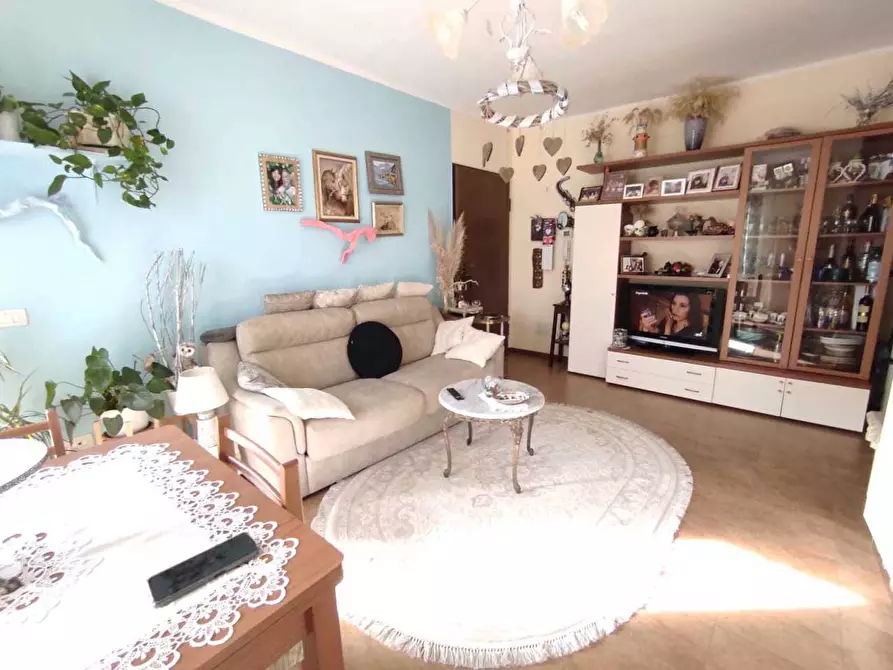 Immagine 2 di Bilocale in vendita  in Via Persio a Ameglia