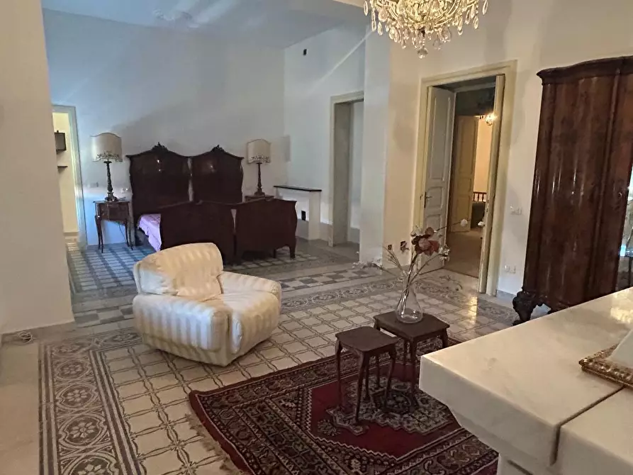 Immagine 49 di Villa in vendita  in Via Firenze 48 a Carrara
