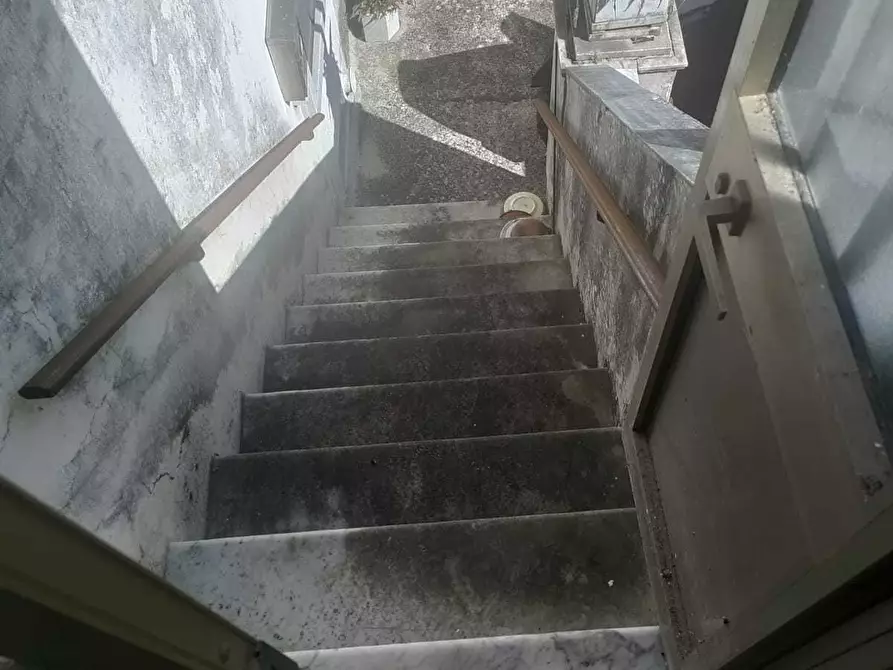 Immagine 3 di Casa semindipendente in vendita  in Via Montebello 35 a Carrara