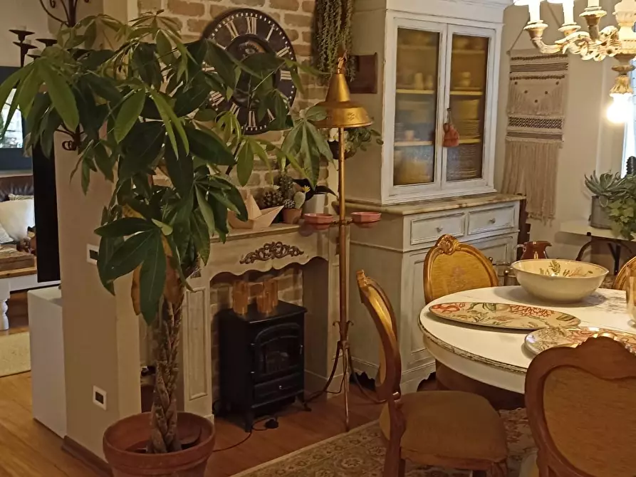 Immagine 13 di Appartamento in vendita  in Via Carlo Fontana 11 a Carrara