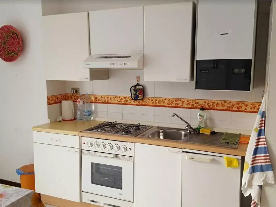 Immagine 3 di Bilocale in vendita  in Via XXV Aprile a Ameglia