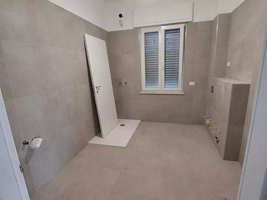 Immagine 18 di Casa semindipendente in vendita  in Strada Statale 1 262 a Ortonovo