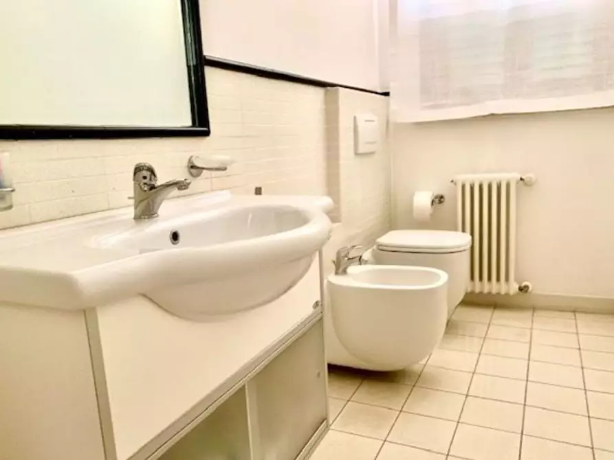 Immagine 7 di Villa in vendita  in Via Cantinone a Ortonovo