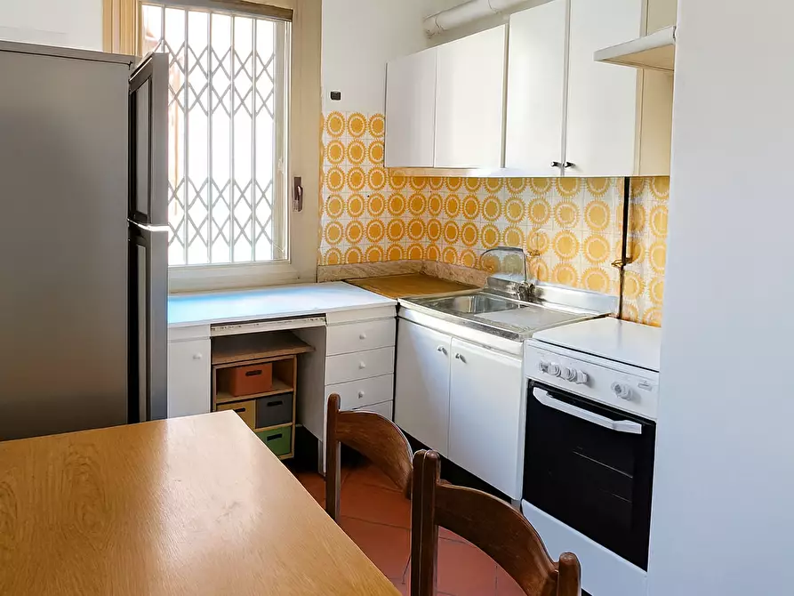 Immagine 4 di Trilocale in affitto  a Bologna