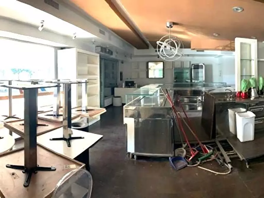 Immagine 9 di Bar / Ristorante in vendita  in Viale Tommaso Tittoni 90A a San Felice Circeo