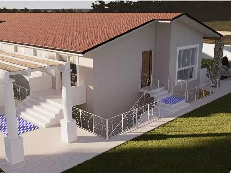 Immagine 3 di Villetta a schiera in vendita  in Via Terracina 110 a San Felice Circeo