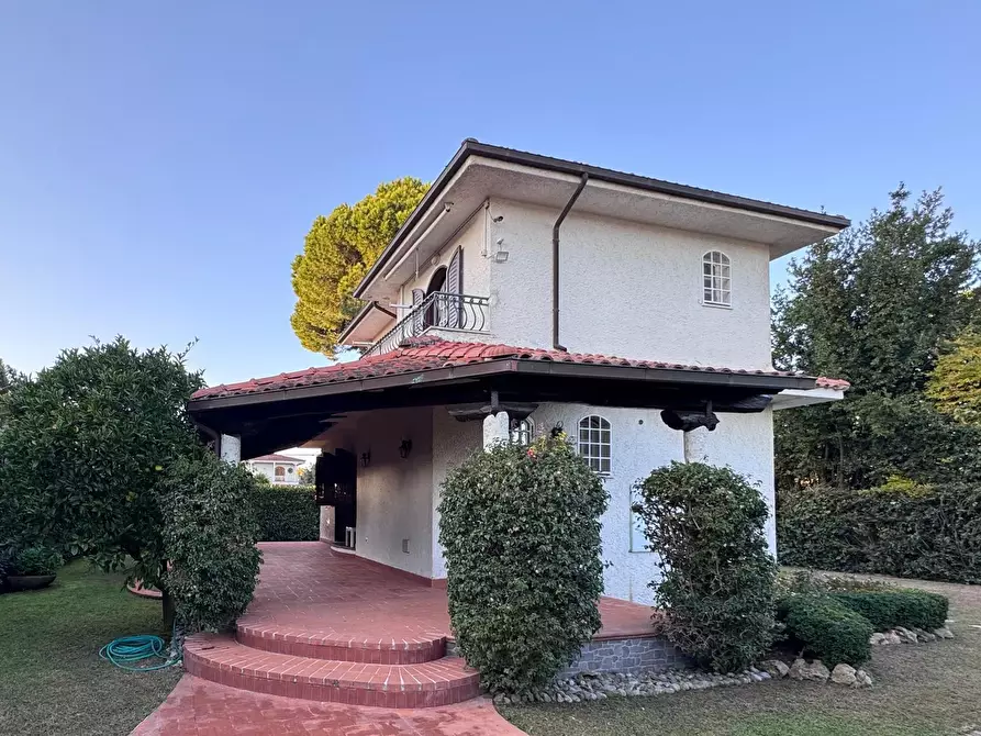 Immagine 1 di Villa in vendita  in via terracina 120 a San Felice Circeo