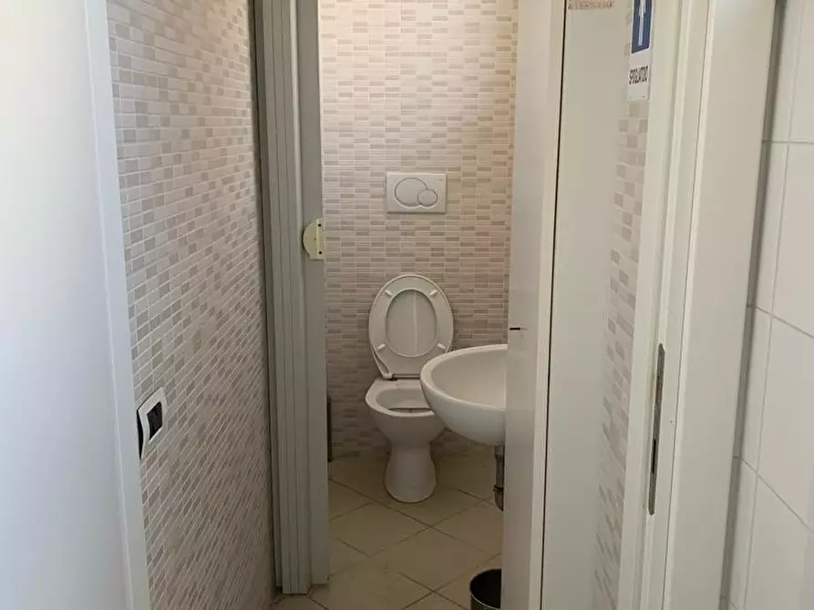 Immagine 10 di Bar / Ristorante in vendita  in Viale Tommaso Tittoni 90A a San Felice Circeo