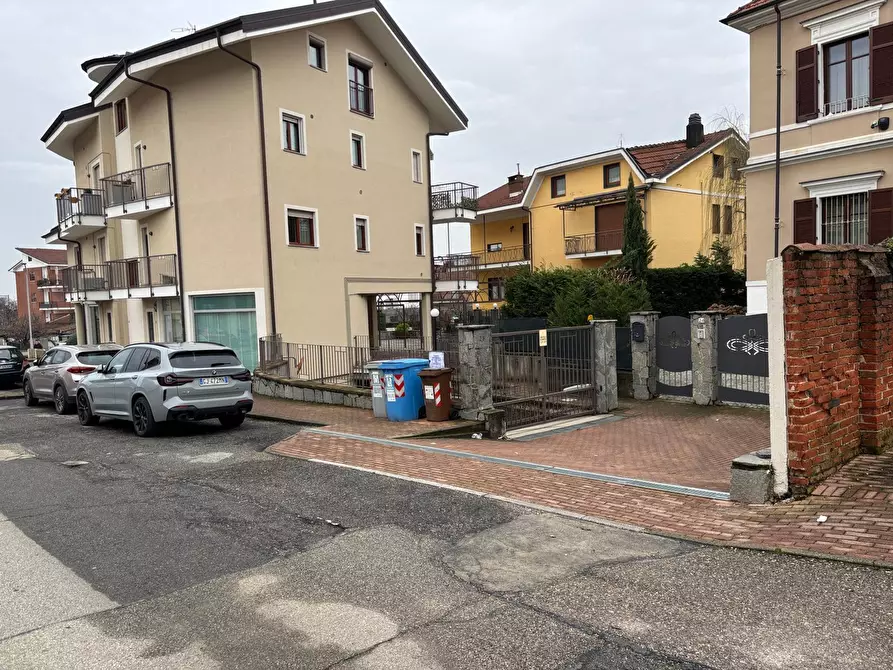 Immagine 2 di Garage in vendita  in Via Aldo Piatti 30 a Piossasco