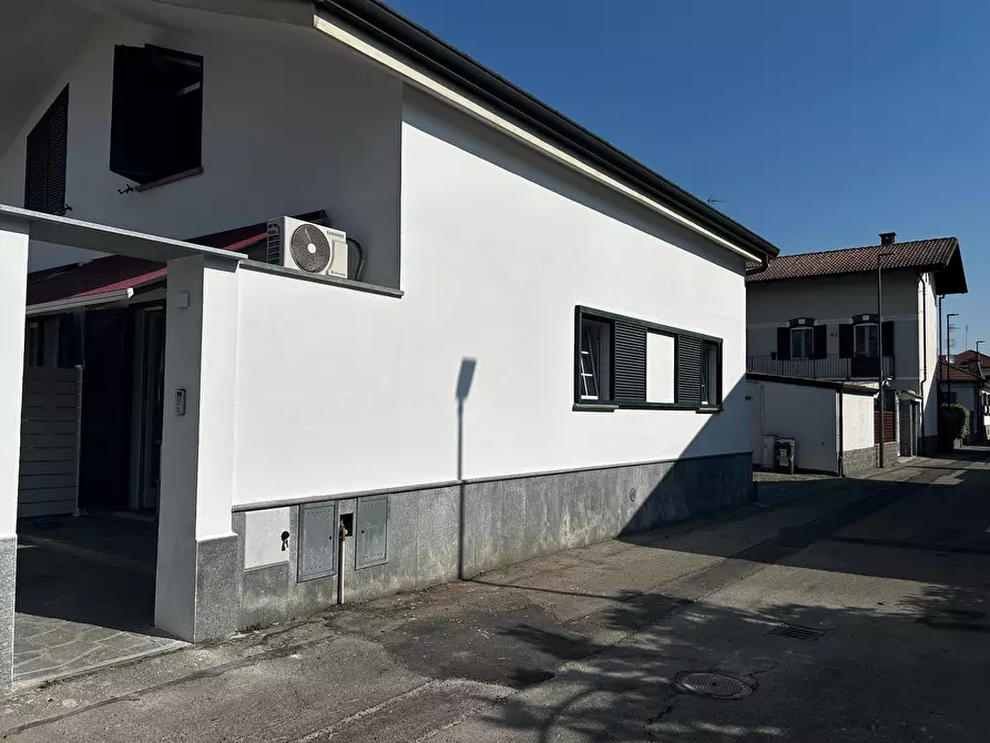 Immagine 40 di Porzione di casa in vendita  in Via Trento 1 a Beinasco