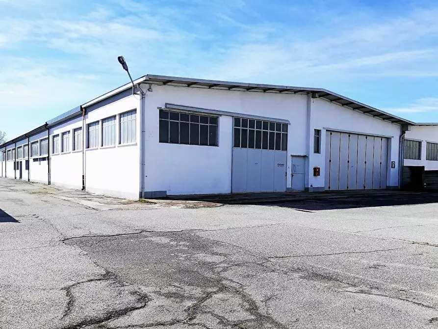 Immagine 8 di Attività artigianale in vendita  in Via Don Pietro Giordano a Orbassano