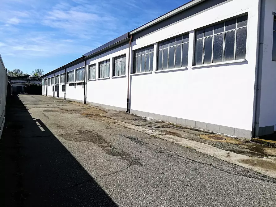 Immagine 15 di Attività artigianale in vendita  in Via Don Pietro Giordano a Orbassano