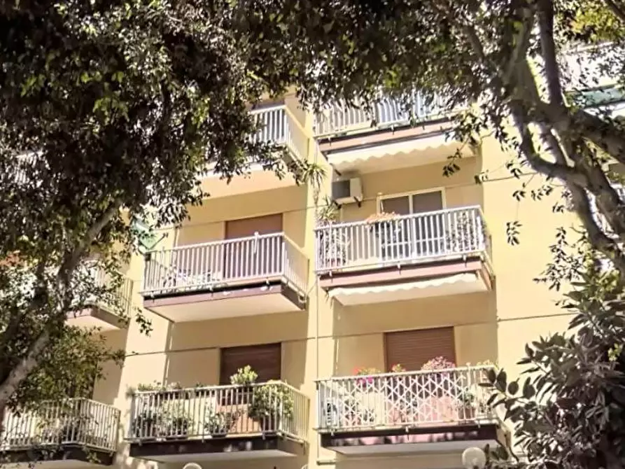 Immagine 1 di Appartamento in vendita  in via Guido Jung a Palermo