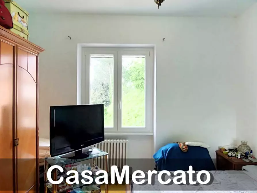 Immagine 8 di Bilocale in vendita  in Via Lucatelli a Rocca Di Papa