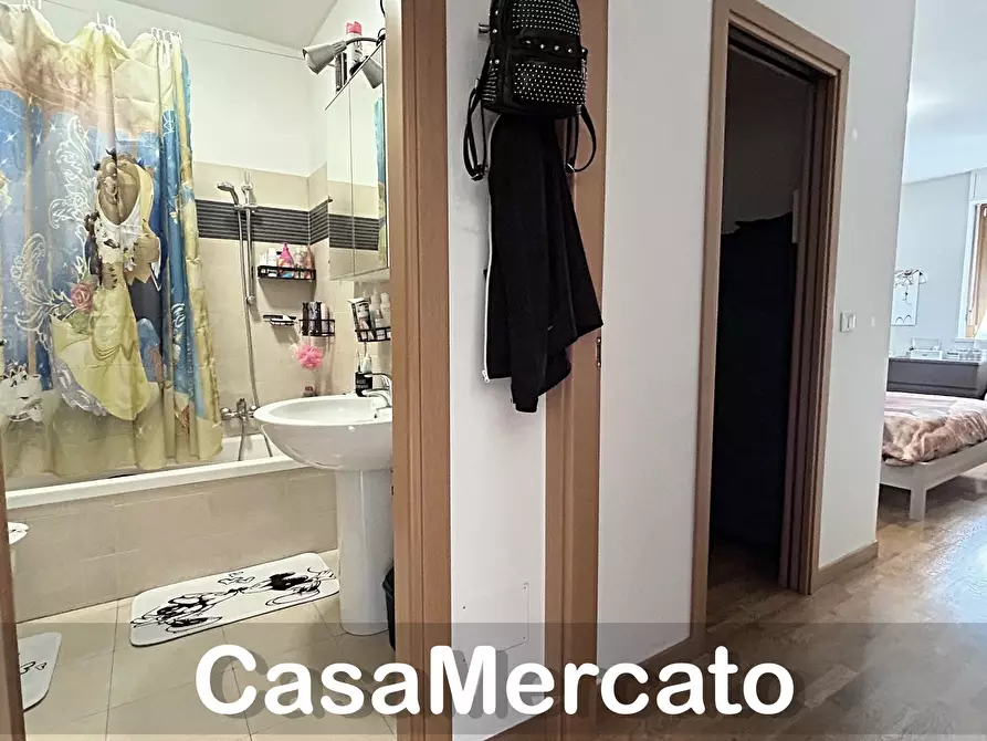 Immagine 17 di Bilocale in vendita  in Via Cavour a Rocca Di Papa