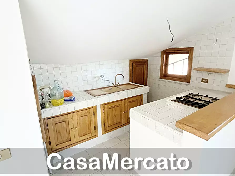 Immagine 9 di Mansarda in vendita  a Rocca Di Papa