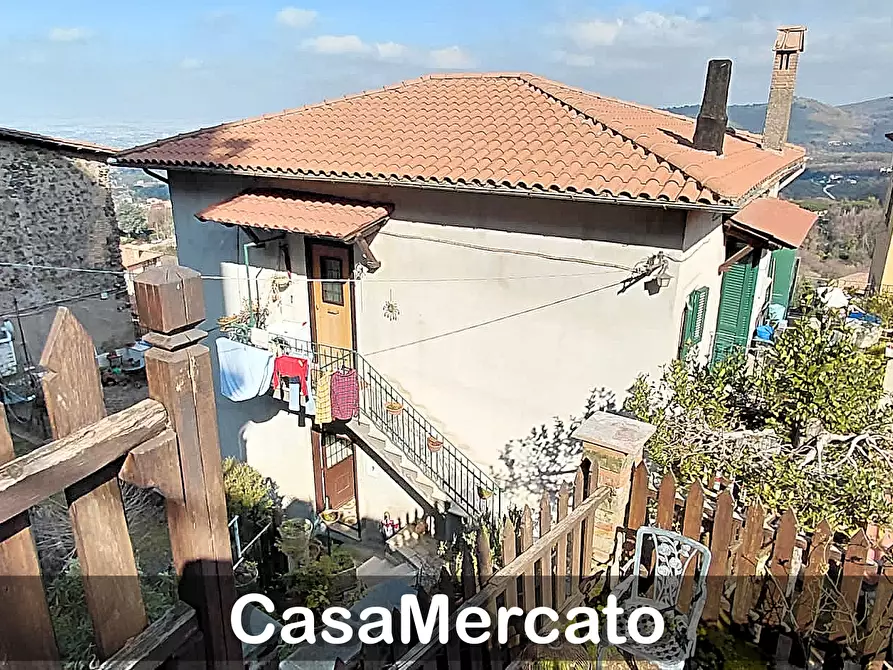 Immagine 30 di Quadrilocale in vendita  in Via Giuseppe Lucatelli a Rocca Di Papa